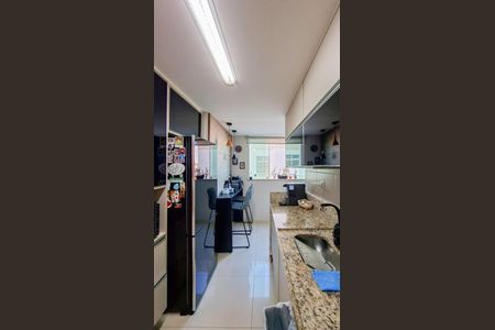 Apartamento à venda com 90m², 3 quartos e 2 vagasCozinha e Área de Serviço