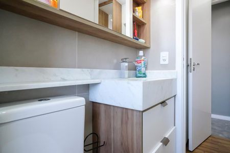 Apartamento à venda com 68m², 2 quartos e 1 vagaBanheiro da suíte