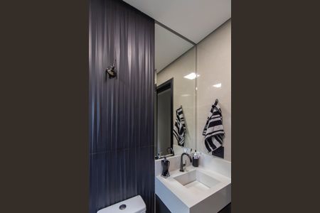 Casa à venda com 150m², 4 quartos e 4 vagas Casa à venda com 150m², 4 quartos e 4 vagasBanheiro