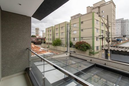 Casa à venda com 150m², 4 quartos e 4 vagas Casa à venda com 150m², 4 quartos e 4 vagasVaranda da Suíte 1