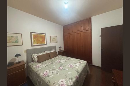 Casa à venda com 600m², 5 quartos e 10 vagasQuinto Quarto