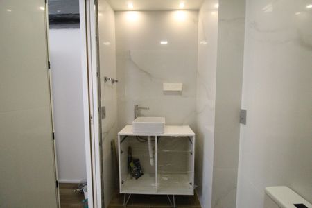 Apartamento à venda com 82m², 3 quartos e 1 vagaBanheiro da suíte 
