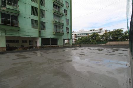 Apartamento à venda com 74m², 2 quartos e 1 vagaÁrea comum