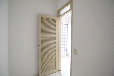 Apartamento à venda com 74m², 2 quartos e 1 vagaQuarto de Serviço