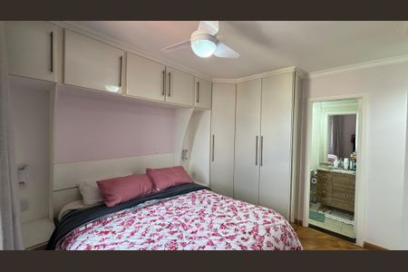 Apartamento à venda com 69m², 3 quartos e 2 vagas Apartamento à venda com 69m², 3 quartos e 2 vagasSuíte