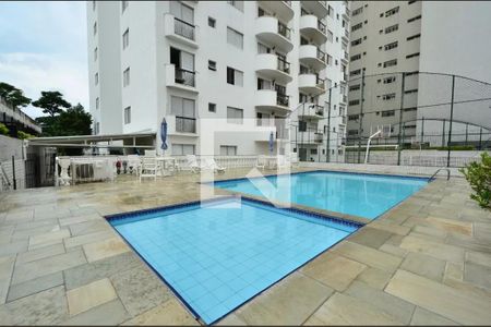 Apartamento para alugar com 115m², 4 quartos e sem vaga Apartamento para alugar com 115m², 4 quartos e sem vagaÁrea comum - Piscina