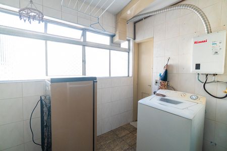 Apartamento para alugar com 115m², 4 quartos e sem vaga Apartamento para alugar com 115m², 4 quartos e sem vagaLavanderia