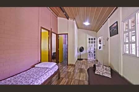 Sala  de casa de condomínio à venda com 3 quartos, 1000m² em Retiro do Chalé, Brumadinho
