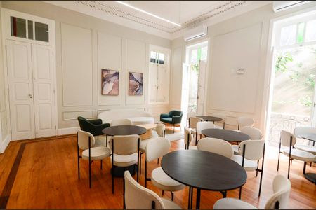 Apartamento à venda com 145m², 2 quartos e 1 vaga Apartamento à venda com 145m², 2 quartos e 1 vagaÁrea comum
