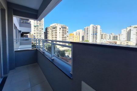 Apartamento à venda com 40m², 1 quarto e sem vaga Apartamento à venda com 40m², 1 quarto e sem vagaVaranda da Sala