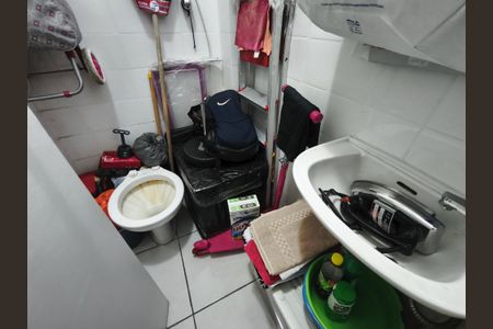 Apartamento à venda com 65m², 2 quartos e 1 vaga Apartamento à venda com 65m², 2 quartos e 1 vagaBanheiro de Serviço