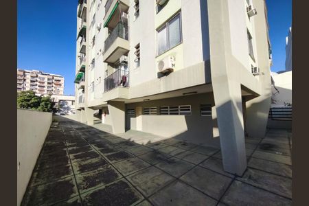 Apartamento à venda com 65m², 2 quartos e 1 vaga Apartamento à venda com 65m², 2 quartos e 1 vagaÁrea comum - Playground