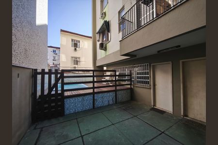 Apartamento à venda com 65m², 2 quartos e 1 vaga Apartamento à venda com 65m², 2 quartos e 1 vagaÁrea comum - Piscina