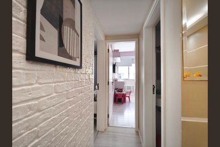 Apartamento à venda com 65m², 2 quartos e 1 vaga Apartamento à venda com 65m², 2 quartos e 1 vagaCorredor