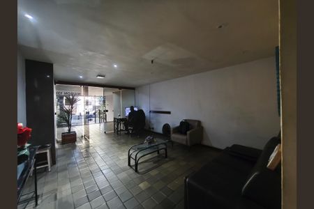 Apartamento à venda com 65m², 2 quartos e 1 vaga Apartamento à venda com 65m², 2 quartos e 1 vagaFachada e portaria