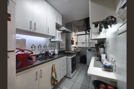 Apartamento à venda com 65m², 2 quartos e 1 vaga Apartamento à venda com 65m², 2 quartos e 1 vagaCozinha