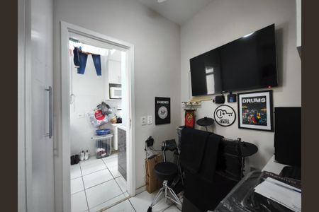 Apartamento à venda com 65m², 2 quartos e 1 vaga Apartamento à venda com 65m², 2 quartos e 1 vagaQuarto de Serviço