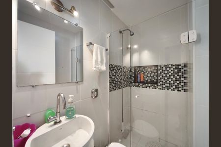 Apartamento à venda com 65m², 2 quartos e 1 vaga Apartamento à venda com 65m², 2 quartos e 1 vagaBanheiro