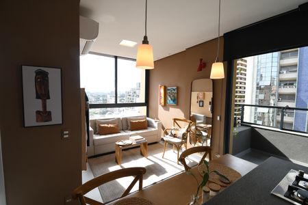 Sala de apartamento para alugar com 1 quarto, 46m² em Centro, Campinas