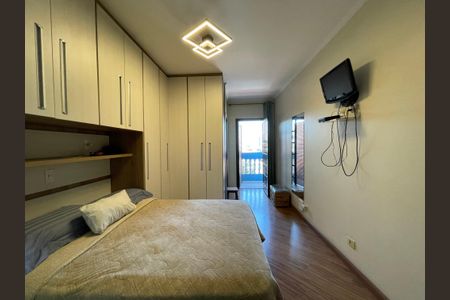 Casa à venda com 182m², 3 quartos e 3 vagasSuíte