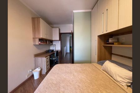 Casa à venda com 182m², 3 quartos e 3 vagasSuíte