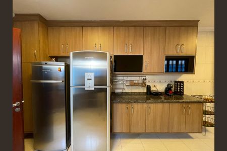 Casa à venda com 182m², 3 quartos e 3 vagasCozinha