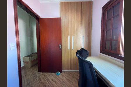 Casa à venda com 182m², 3 quartos e 3 vagasQuarto 2