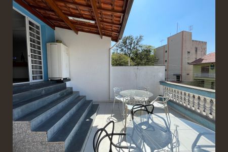 Casa à venda com 182m², 3 quartos e 3 vagasChurrasqueira
