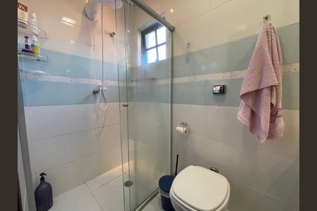 Casa à venda com 182m², 3 quartos e 3 vagasBanheiro Social