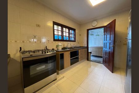Casa à venda com 182m², 3 quartos e 3 vagasCozinha