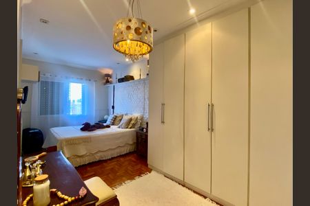 Apartamento para alugar com 135m², 3 quartos e sem vaga Apartamento para alugar com 135m², 3 quartos e sem vagaSuíte