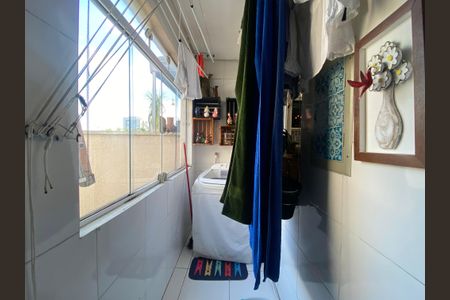 Apartamento para alugar com 135m², 3 quartos e sem vaga Apartamento para alugar com 135m², 3 quartos e sem vagaLavanderia