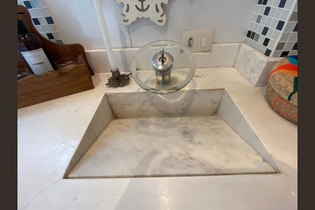 Apartamento para alugar com 135m², 3 quartos e sem vaga Apartamento para alugar com 135m², 3 quartos e sem vagaBanheiro da Suíte