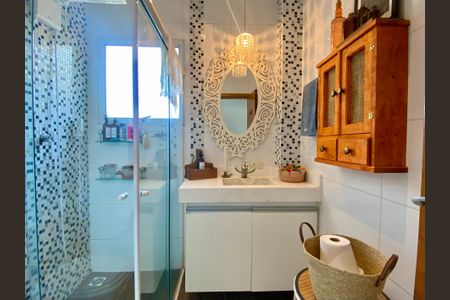 Apartamento para alugar com 135m², 3 quartos e sem vaga Apartamento para alugar com 135m², 3 quartos e sem vagaBanheiro da Suíte