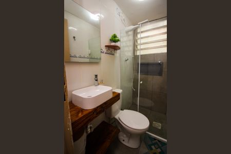 Banheiro de kitnet/studio à venda com 1 quarto, 24m² em Cidade Baixa, Porto Alegre