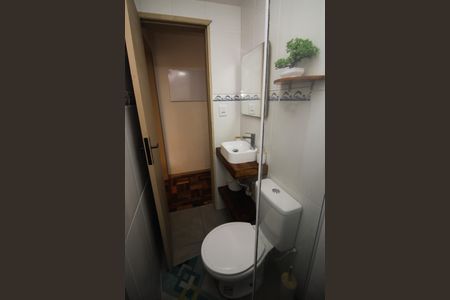 Banheiro de kitnet/studio à venda com 1 quarto, 24m² em Cidade Baixa, Porto Alegre