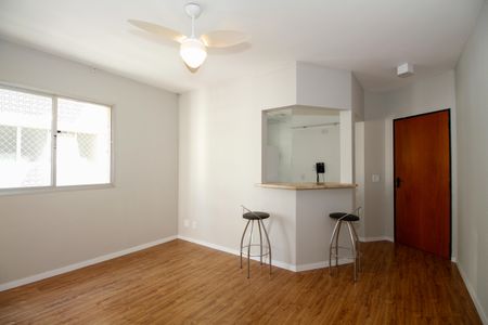 Apartamento para alugar com 43m², 1 quarto e 1 vagaSala