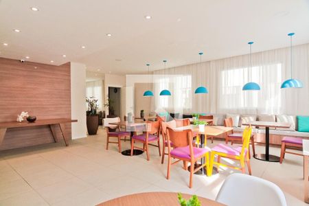 Apartamento para alugar com 43m², 2 quartos e sem vaga Apartamento para alugar com 43m², 2 quartos e sem vagaÁrea comum - Salão de festas