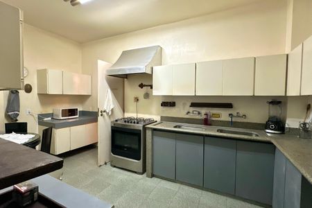 Apartamento à venda com 241m², 4 quartos e 1 vagaCozinha
