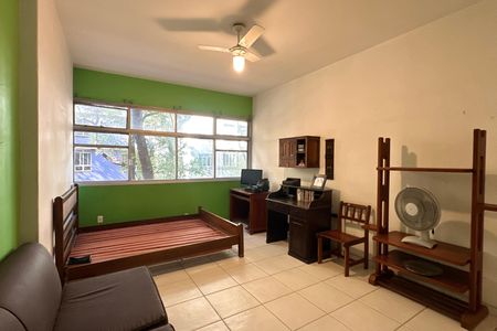 Apartamento à venda com 241m², 4 quartos e 1 vagaQuarto 01