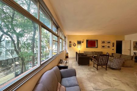 Apartamento à venda com 241m², 4 quartos e 1 vagaSala