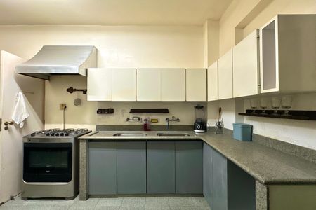 Apartamento à venda com 241m², 4 quartos e 1 vagaCozinha