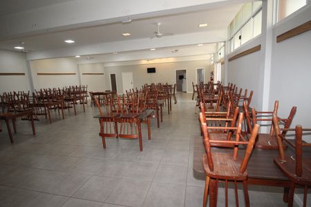 Apartamento à venda com 75m², 3 quartos e 1 vaga Apartamento à venda com 75m², 3 quartos e 1 vagaÁrea comum - Salão de festas