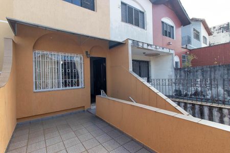 Casa à venda com 104m², 2 quartos e 1 vaga Casa à venda com 104m², 2 quartos e 1 vagaVaranda