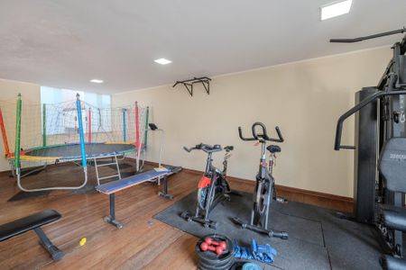 Apartamento à venda com 104m², 3 quartos e 2 vagas Apartamento à venda com 104m², 3 quartos e 2 vagasÁrea comum - Academia