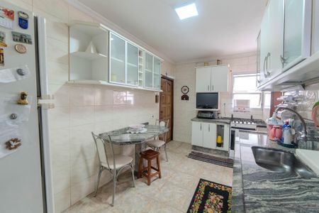 Apartamento à venda com 104m², 3 quartos e 2 vagas Apartamento à venda com 104m², 3 quartos e 2 vagasCozinha
