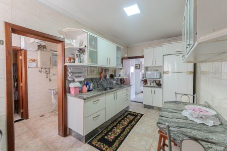 Apartamento à venda com 104m², 3 quartos e 2 vagas Apartamento à venda com 104m², 3 quartos e 2 vagasCozinha