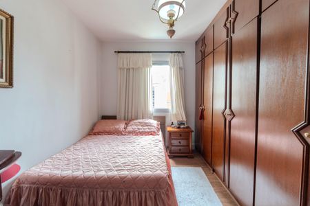 Apartamento à venda com 104m², 3 quartos e 2 vagas Apartamento à venda com 104m², 3 quartos e 2 vagasQuarto 2