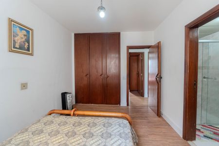 Apartamento à venda com 104m², 3 quartos e 2 vagas Apartamento à venda com 104m², 3 quartos e 2 vagasSuíte