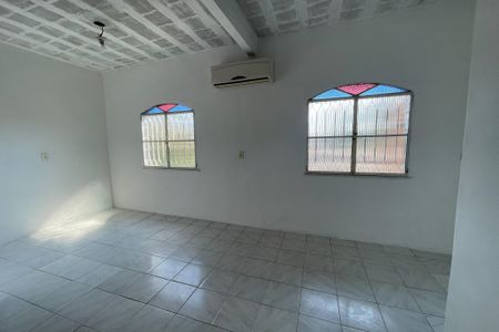 Sala 2 de casa para alugar com 2 quartos, 108m² em Vila Santa Cruz, Duque de Caxias